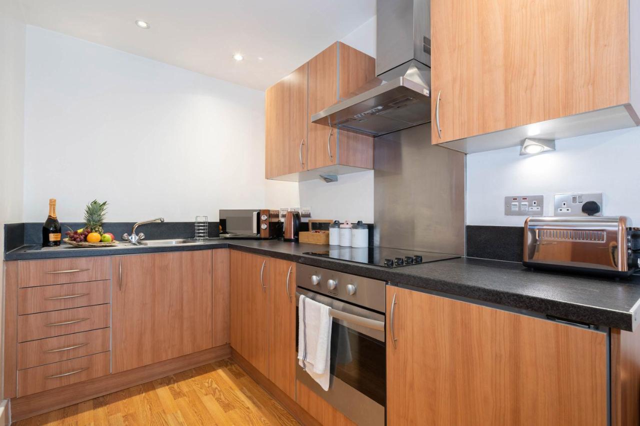 Apartment Haus Arcadian China Town Balcony Apartment, Secure Parking, Wifi, Smart Tv *