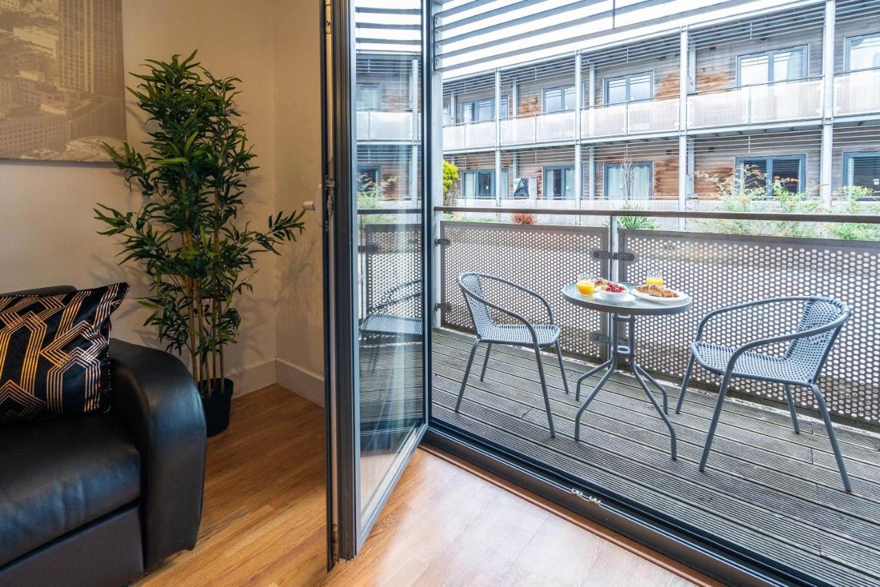 Apartment Haus Arcadian China Town Balcony Apartment, Secure Parking, Wifi, Smart Tv *
