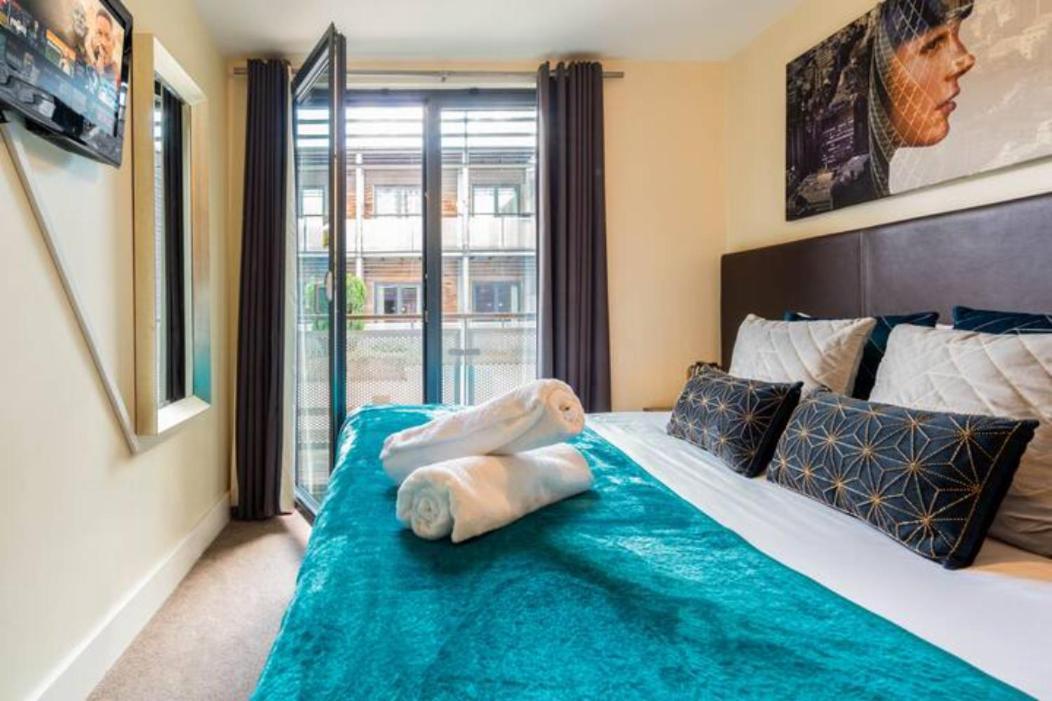 Haus Arcadian China Town Balcony Apartment, Secure Parking, Wifi, Smart Tv Birmingham
