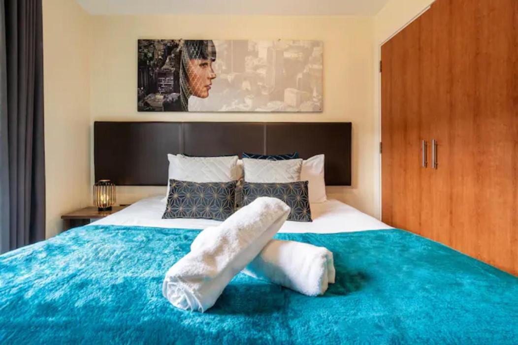 Haus Arcadian China Town Balcony Apartment, Secure Parking, Wifi, Smart Tv