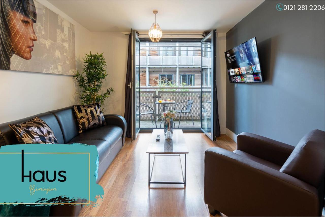 Haus Arcadian China Town Balcony Apartment, Secure Parking, Wifi, Smart Tv Birmingham
